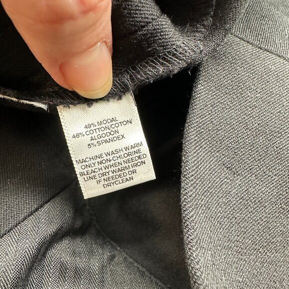 EUC Womens Ann Taylor Petite Signature Black Slacks Pants Trousers 2P Boot Cut - Picture 5 of 5